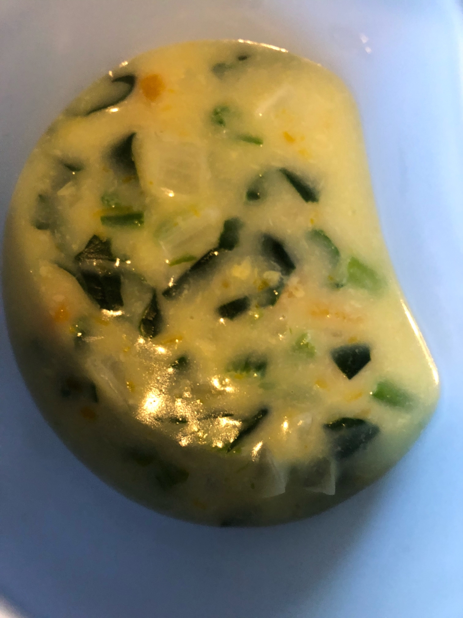 8ヶ月離乳食 かぼちゃとほうれん草の牛乳煮 レシピ 作り方 By Akari 楽天レシピ