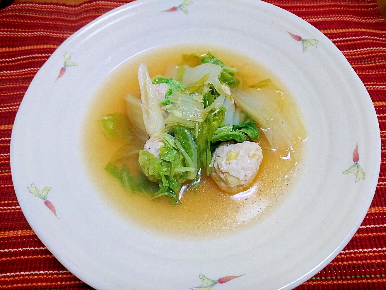 鶏団子と白菜スープ