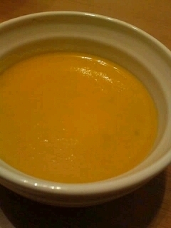 久々にかぼちゃスープが飲みたくなり作らせていただきました☆とってもおいしかったです！ごちそうさまでした(*^^*)
