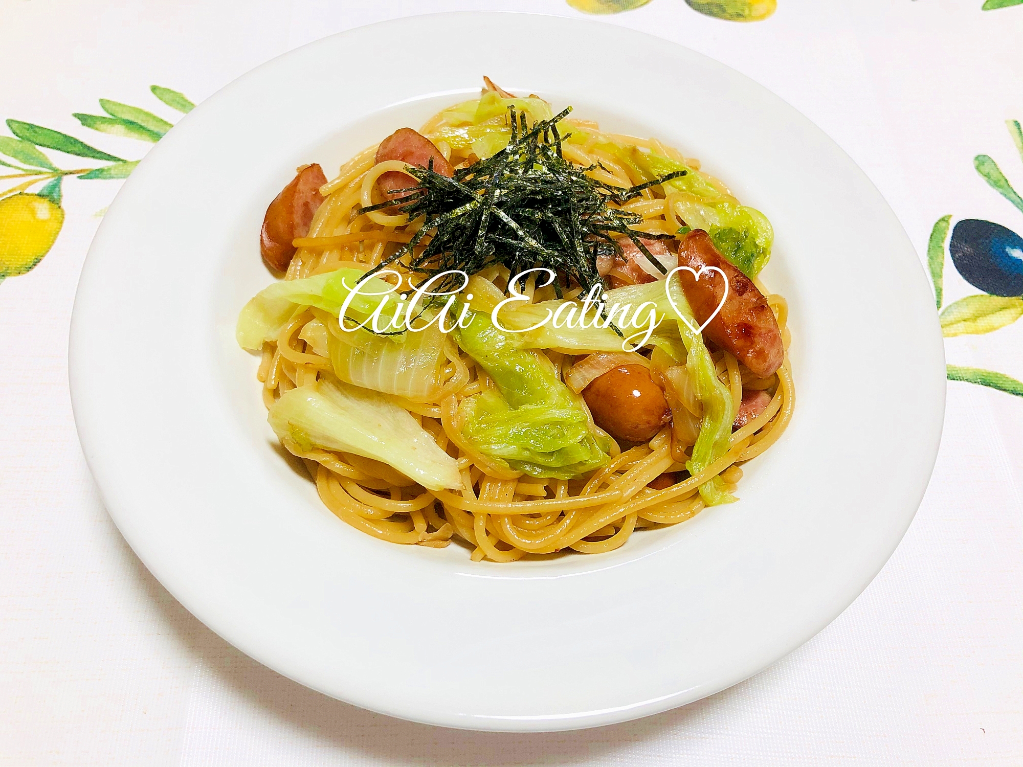 ♡簡単時短♪ウィンナーとレタスと玉ねぎのパスタ♡