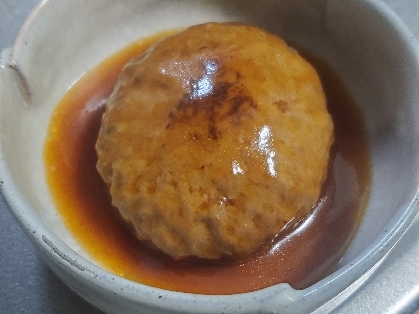 煮込みハンバーグ（鶏ひき肉・ガーリック風味）