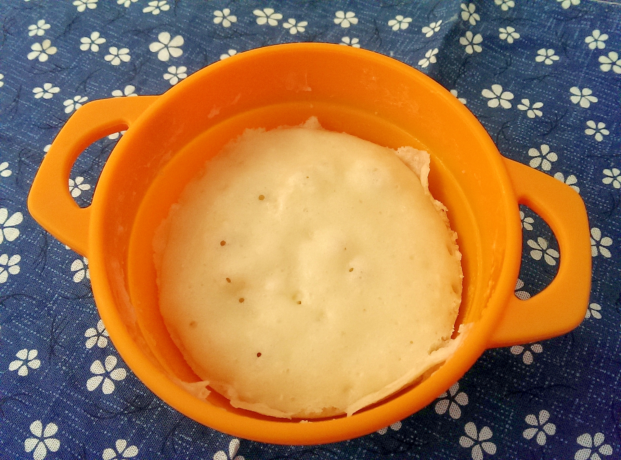 レンジで作るレモンチーズ蒸しパン