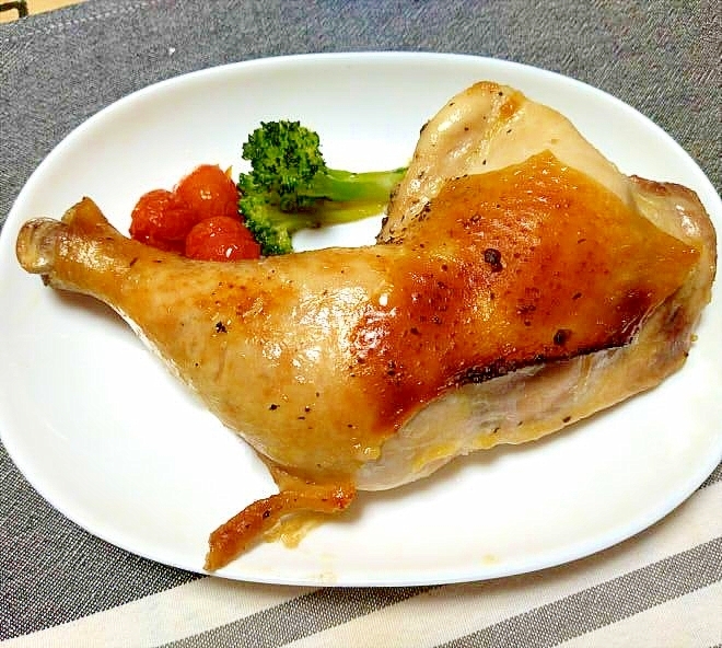 オーブンで焼くだけ簡単骨付き鶏もものローストチキン