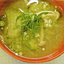 オクラとなすのみそ汁 レシピ 作り方 By 食改さん From 青森県食生活改善推進員 楽天レシピ