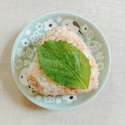 おかかと大葉のおにぎりꕤ୭*