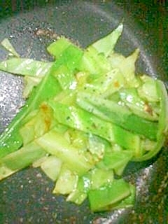 キャベツのにんにく炒め