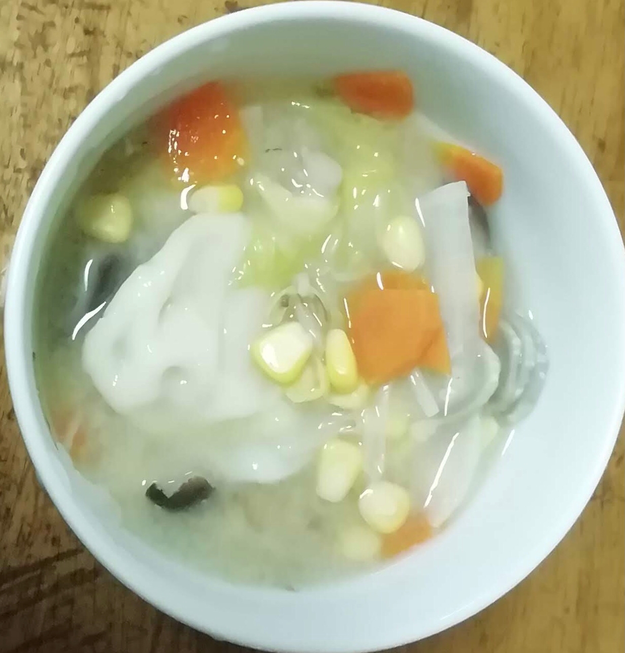 水餃子入り味噌汁