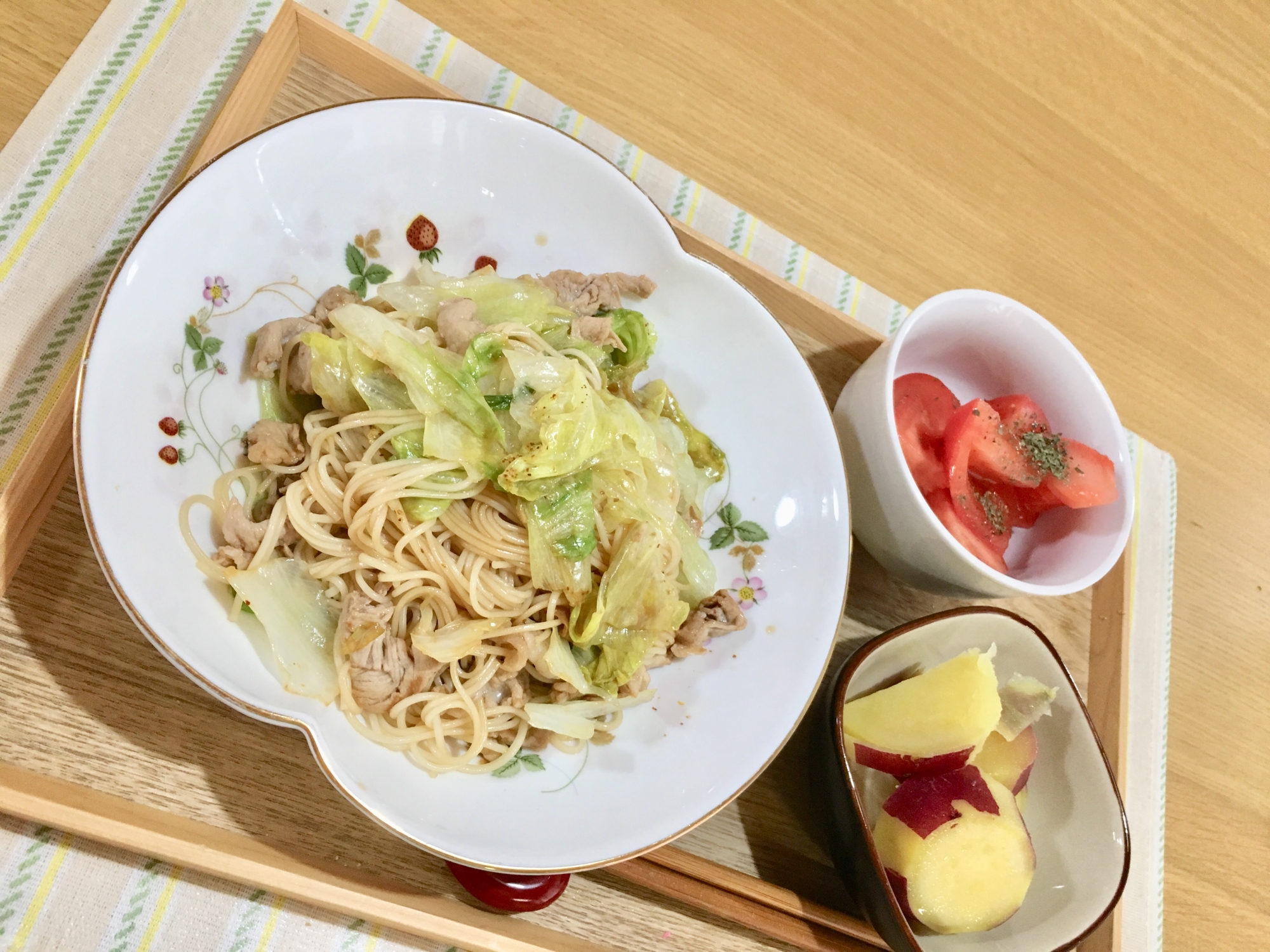 素麺チャンプル定食（さつま芋レモン煮、トマト和え）