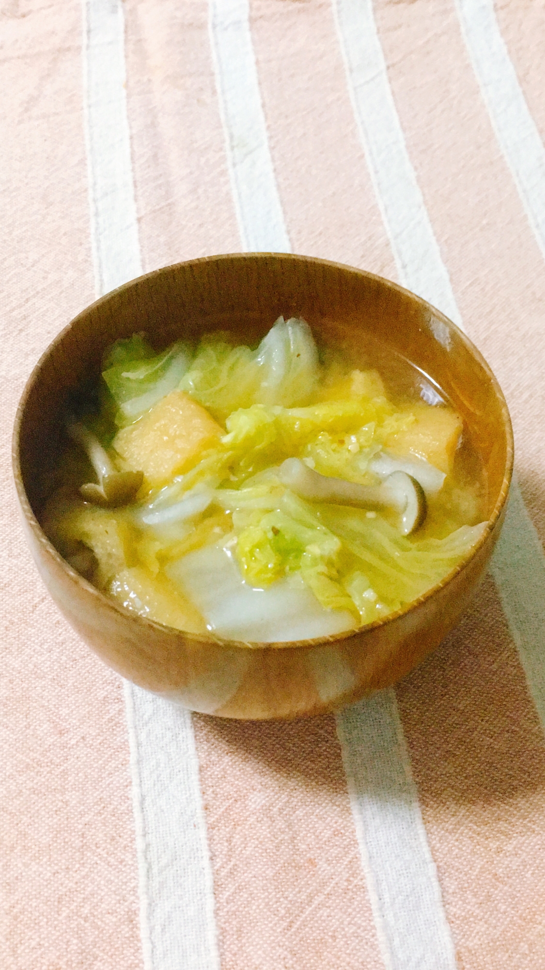 冬の定番！白菜ときのこの簡単お味噌汁