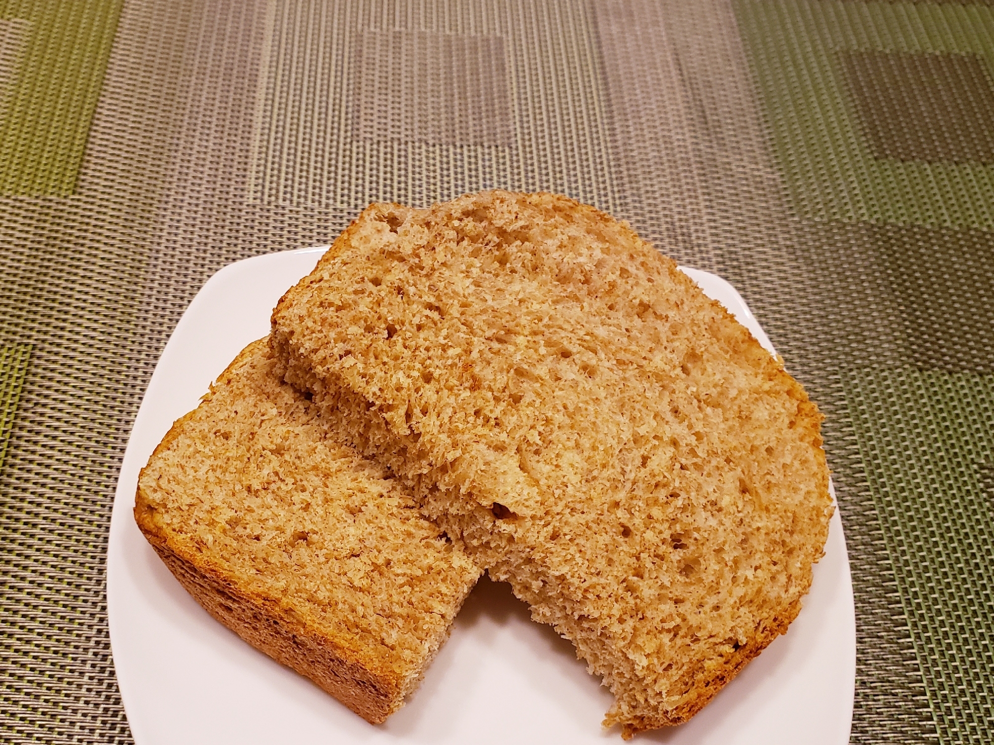 HBで！ふすま粉入り しっとり香ばしい食パン