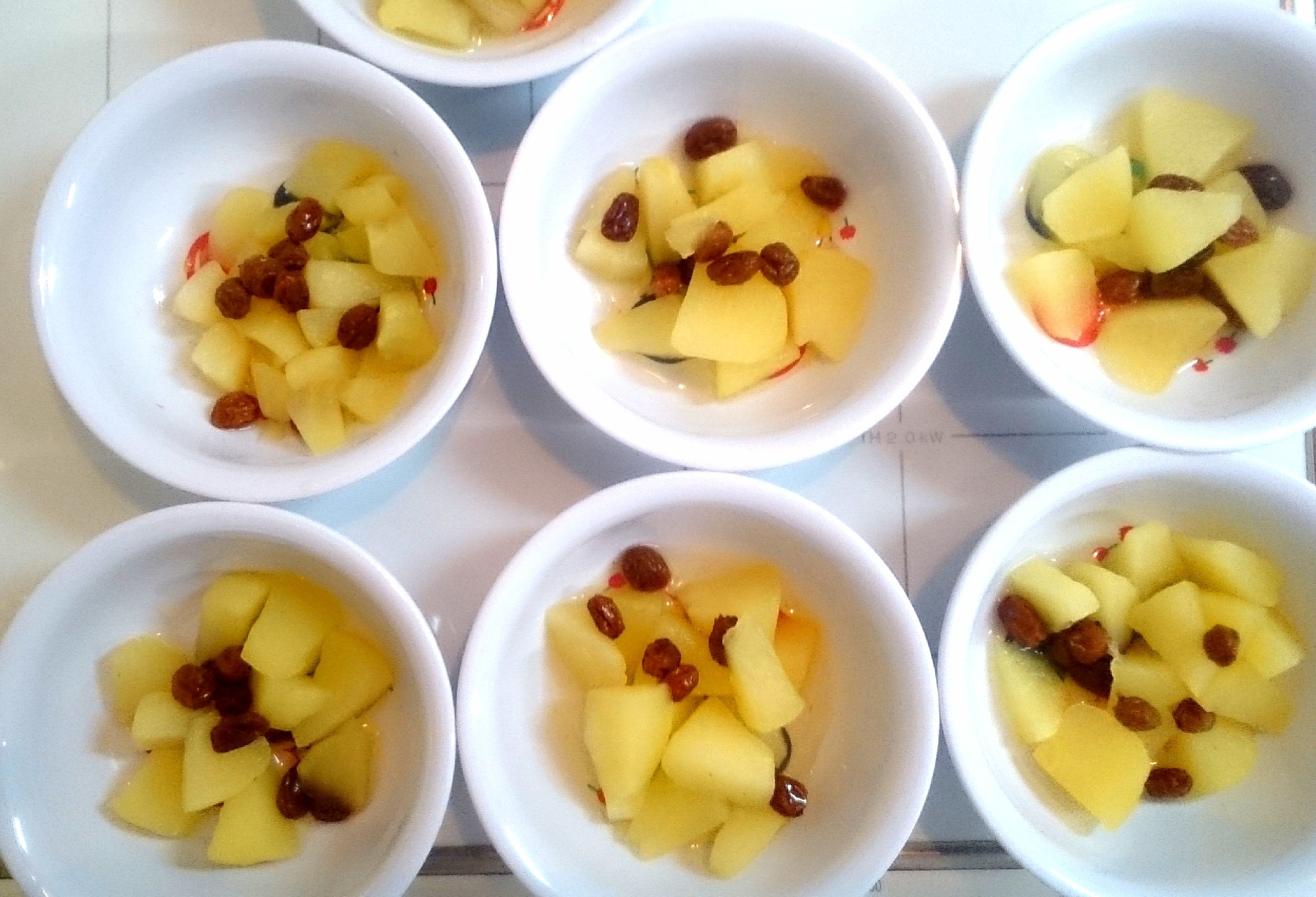 リンゴとレーズンのコンポート