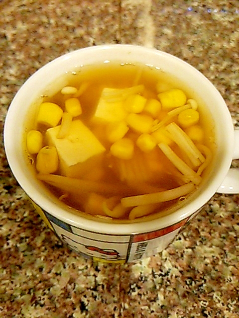 豆腐とコーンのあごだしスープ