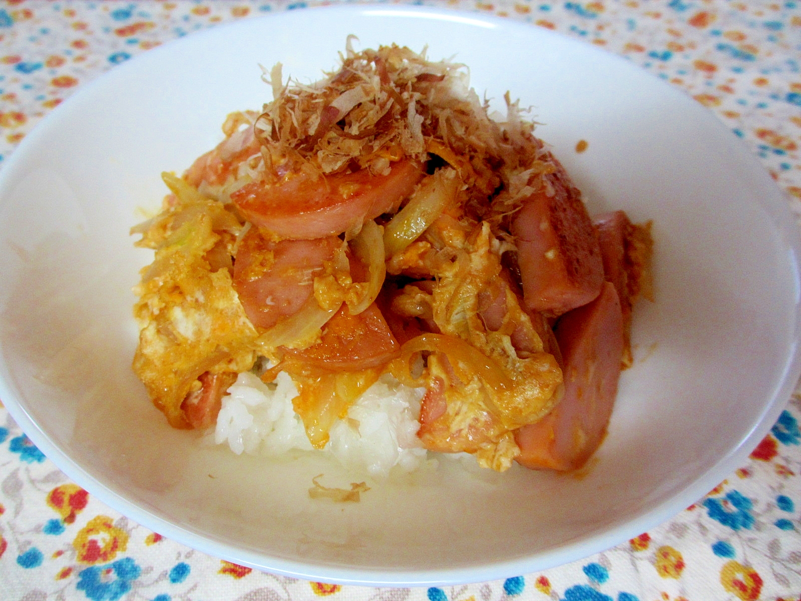 ギョニソと卵のめんつゆマヨ炒め丼