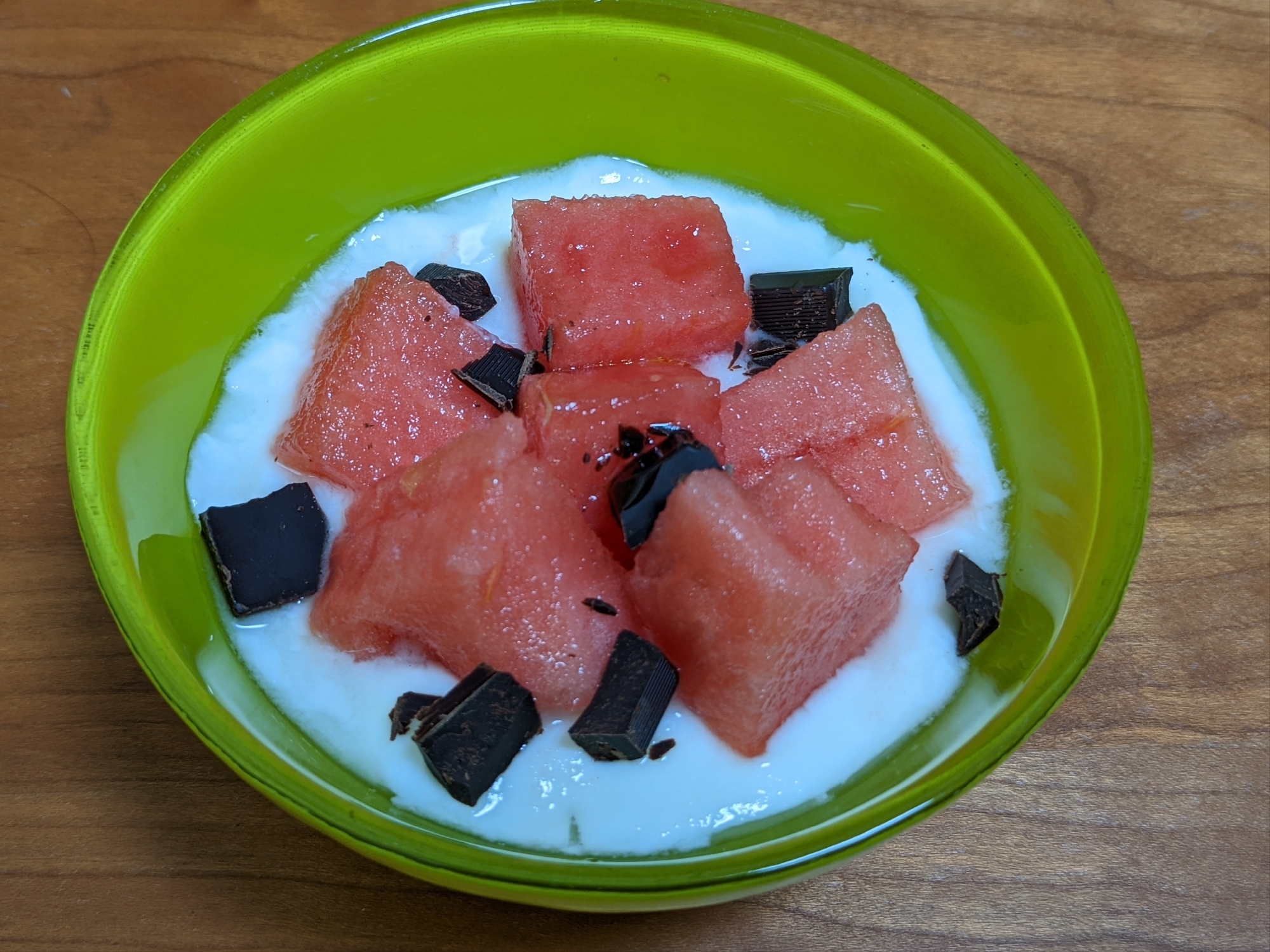 塩すいかと高カカオチョコのヨーグルト