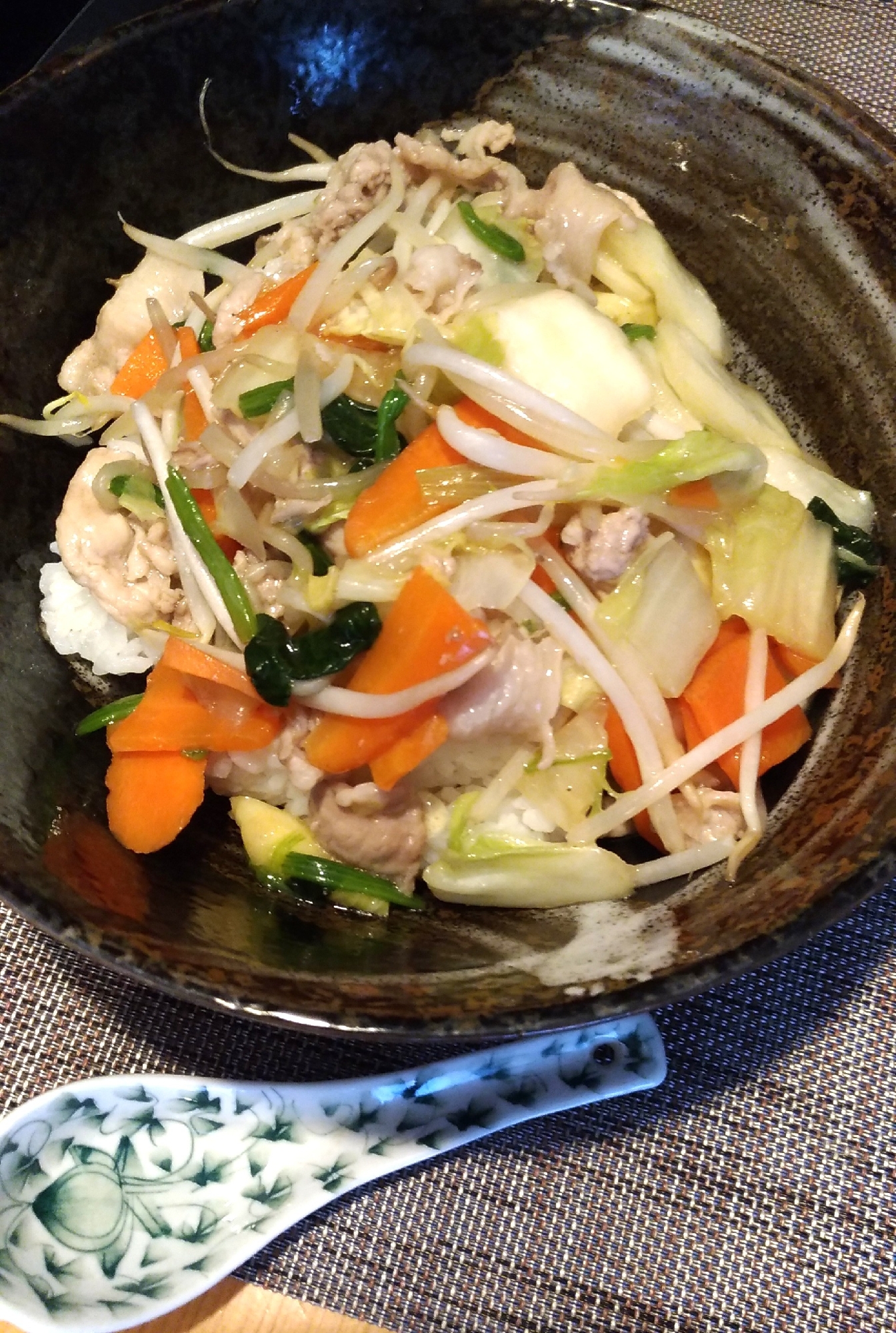 我が家の味付け☆野菜たっぷり中華丼