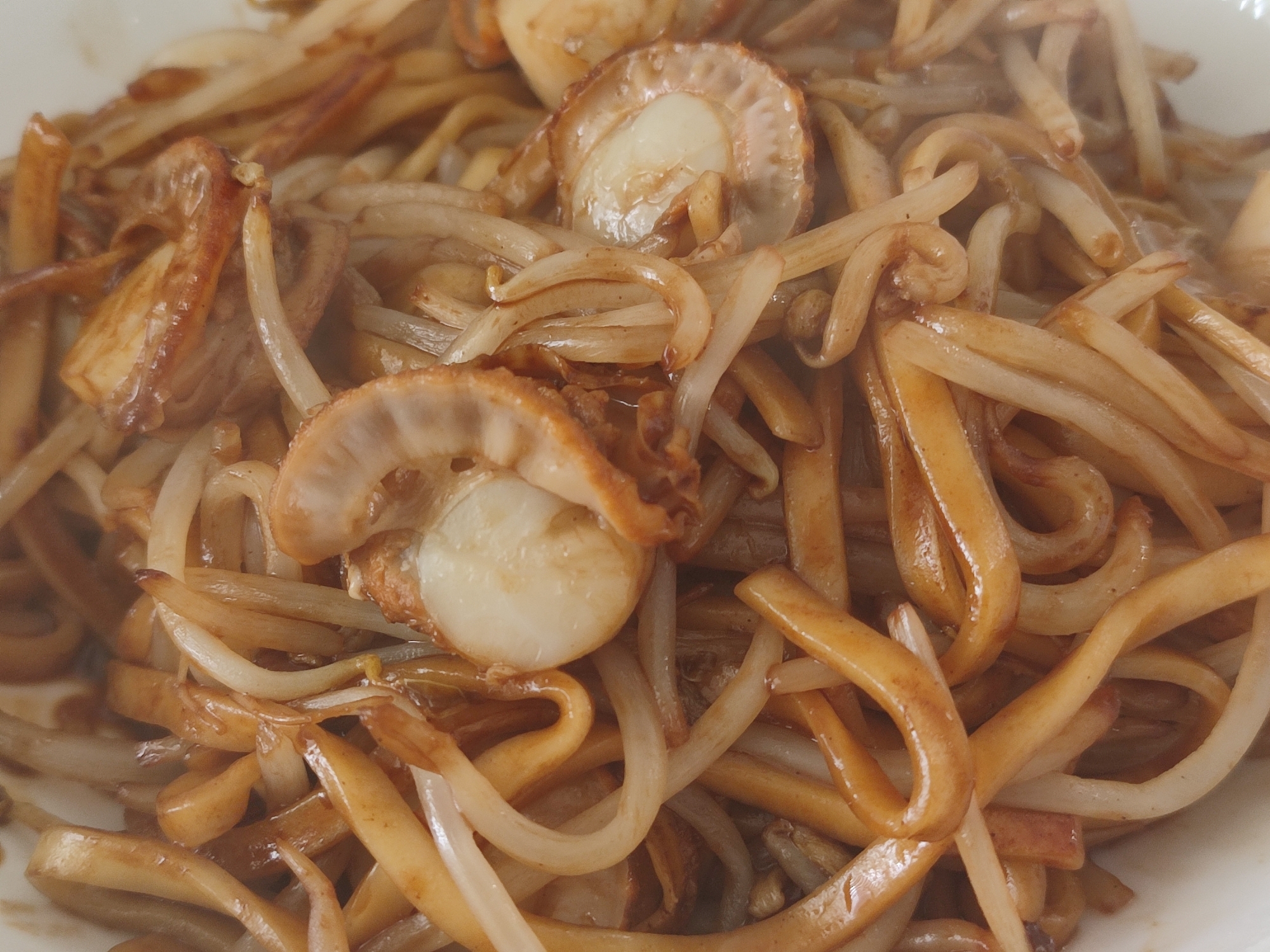 ベビーホタテともやし入りのソース焼きそば