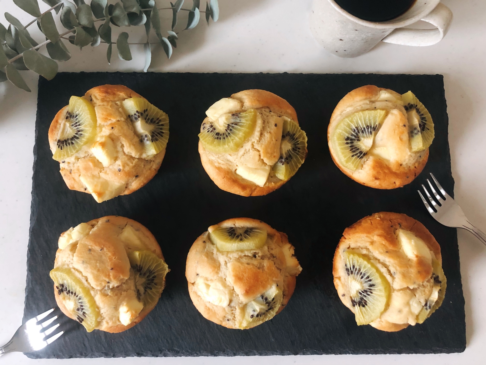 卵無し!キウイとクリームチーズのマフィン