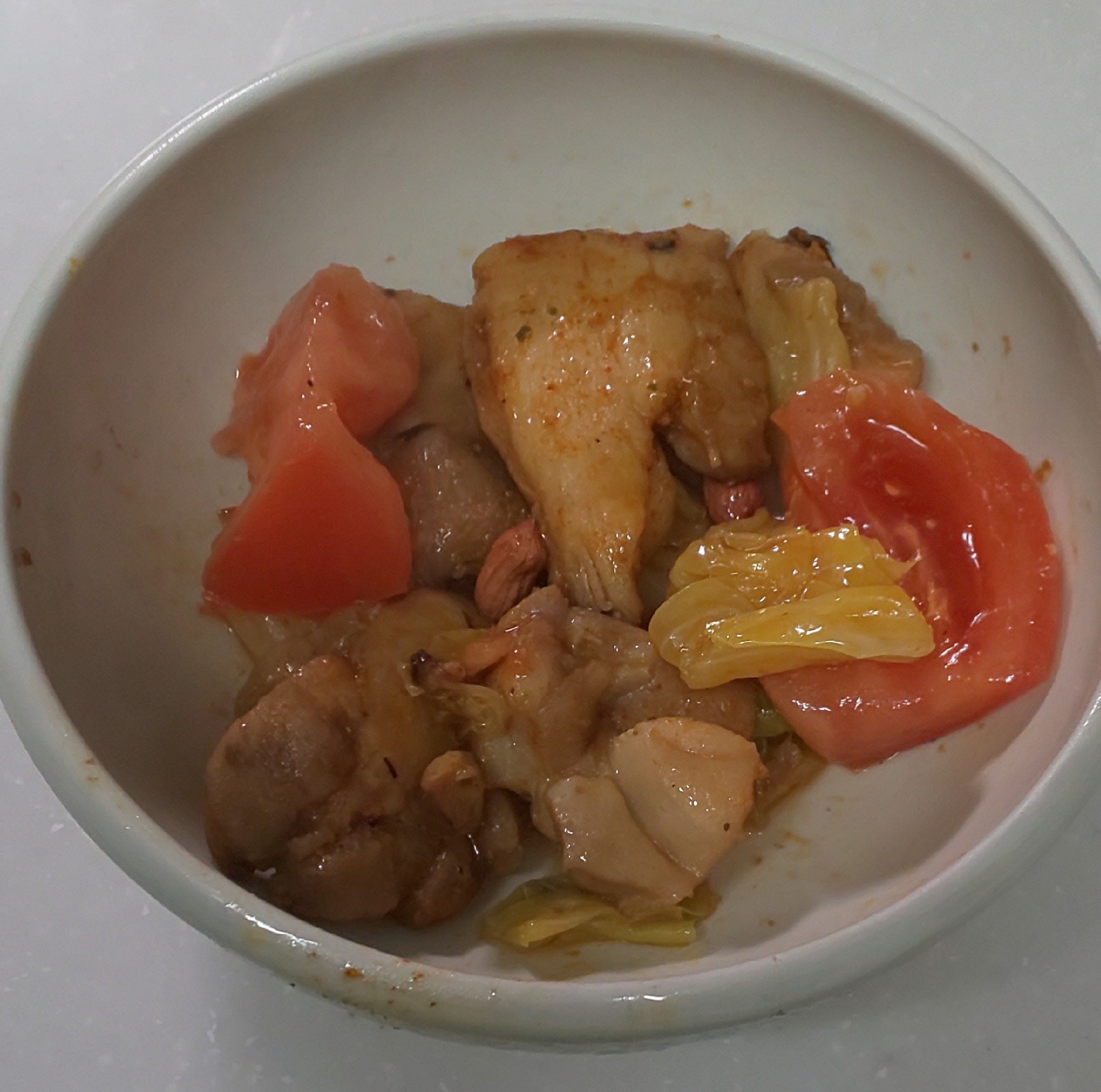 ピリ辛味つき鶏肉とトマトの炒め物(^ー^)