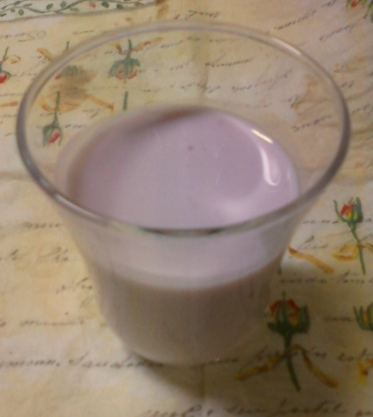 バニラ紫いもミルクドリンク