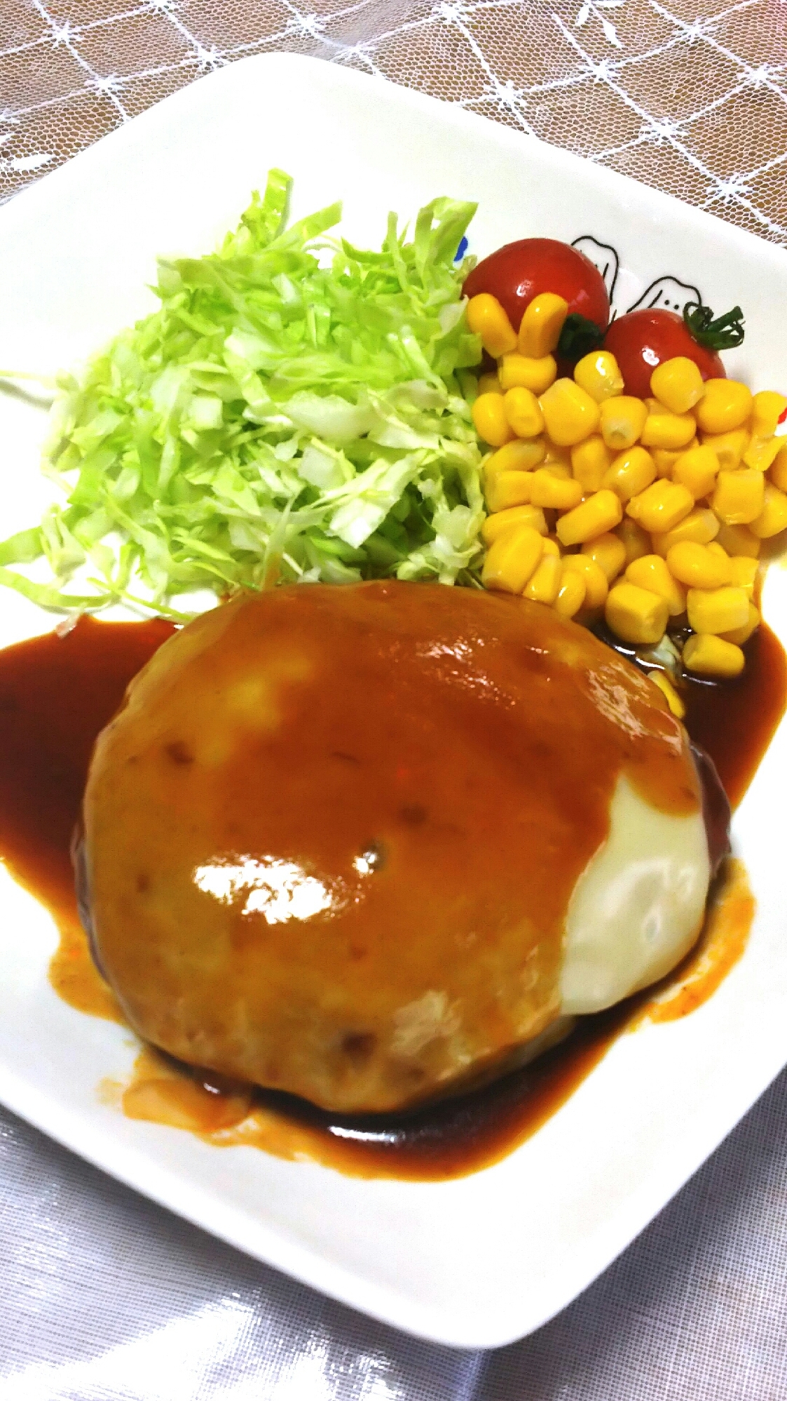 簡単 節約 かさ増しチーズハンバーグ レシピ 作り方 By りっきー１０２１ 楽天レシピ