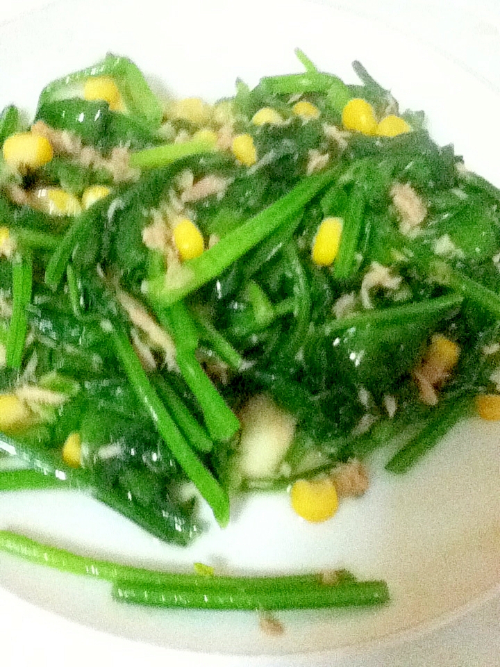 ほうれん草とツナコーンのバター醤油炒め