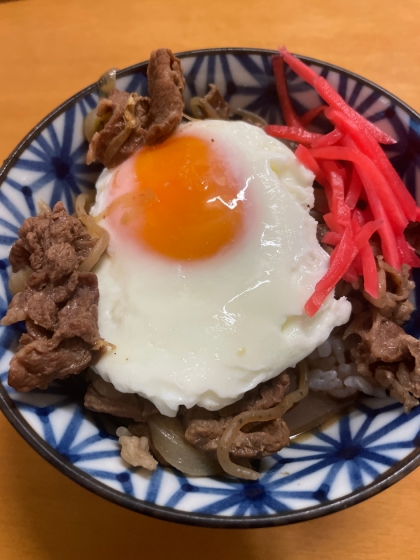 * 牛丼 * コトコト煮るだけ超簡単♪