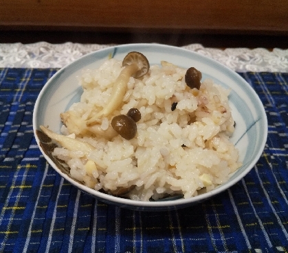 きのこ炊き込み玄米ご飯