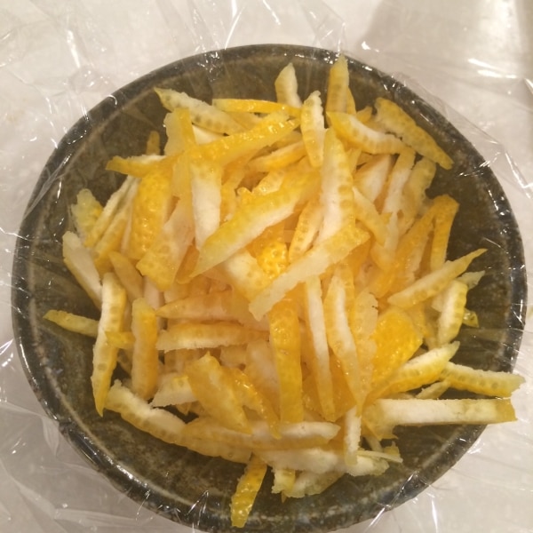 柚子の皮冷凍ストック 料理の香りづけに レシピ 作り方 By アマンナ 楽天レシピ 柚子の皮冷凍ストック 料理の香りづけに レシピ 作り方 By アマンナ 楽天レシピ