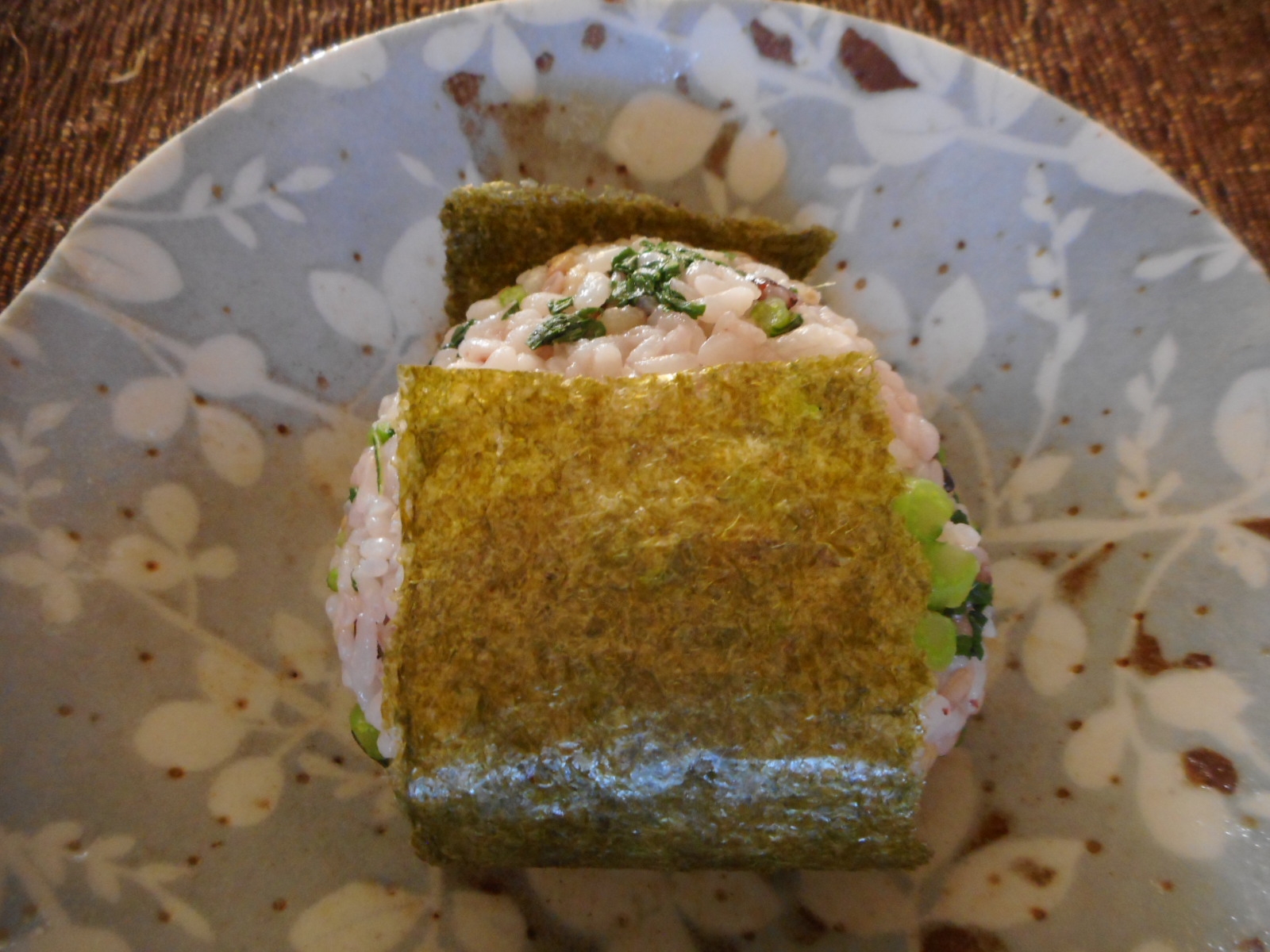 大根葉のごま油おにぎり