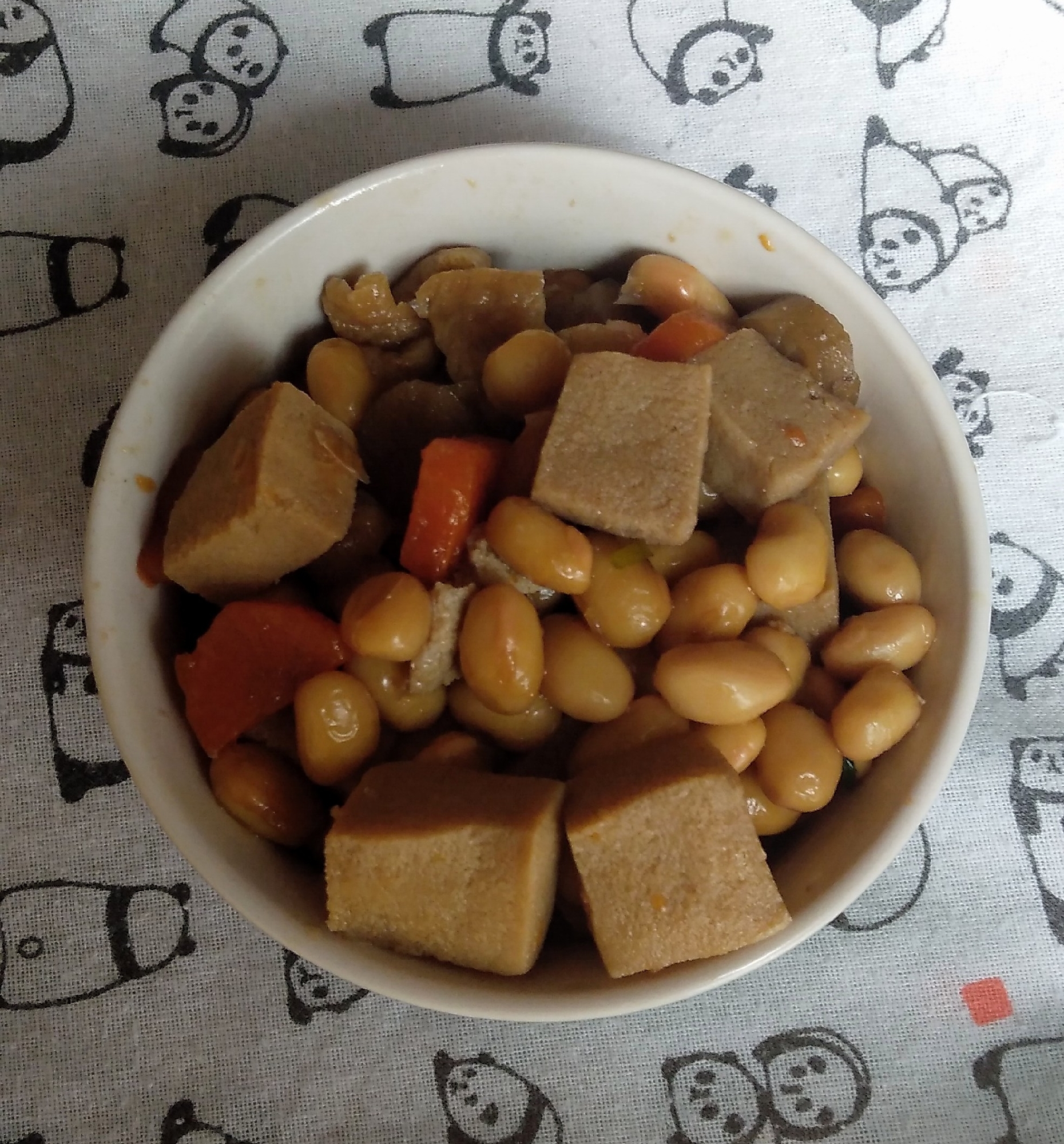 高野豆腐と大豆の煮物