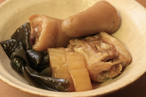 沖縄風 豚の尾の煮物