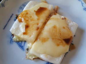 チーズとバターしょうゆの焼き餅