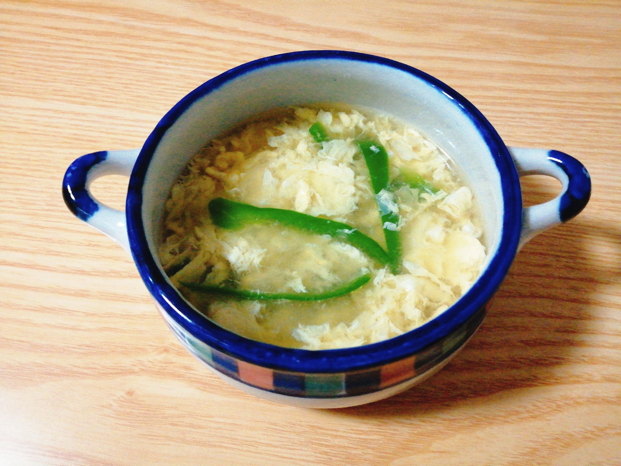 卵とピーマンの中華スープ
