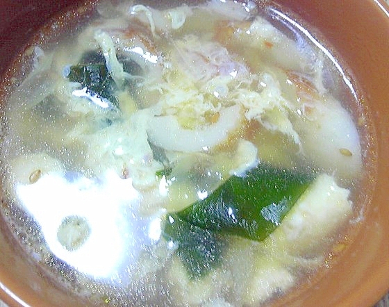 竹輪とワカメの中華風卵スープ