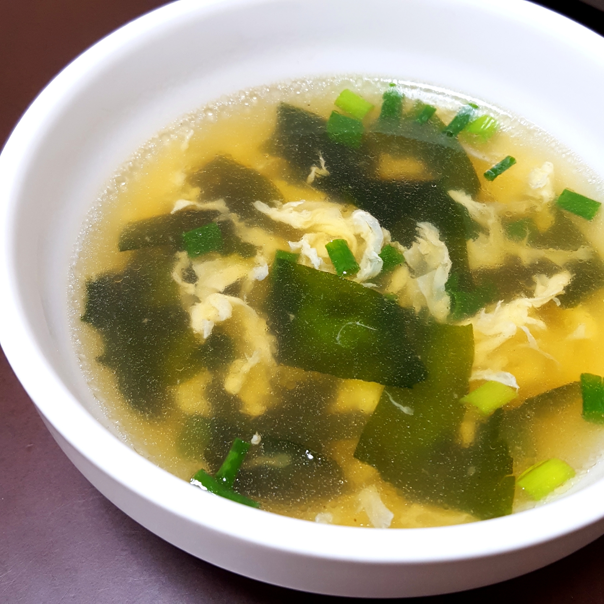 卵とワカメのオイスタースープ レシピ 作り方 By ピッ君0129 楽天レシピ