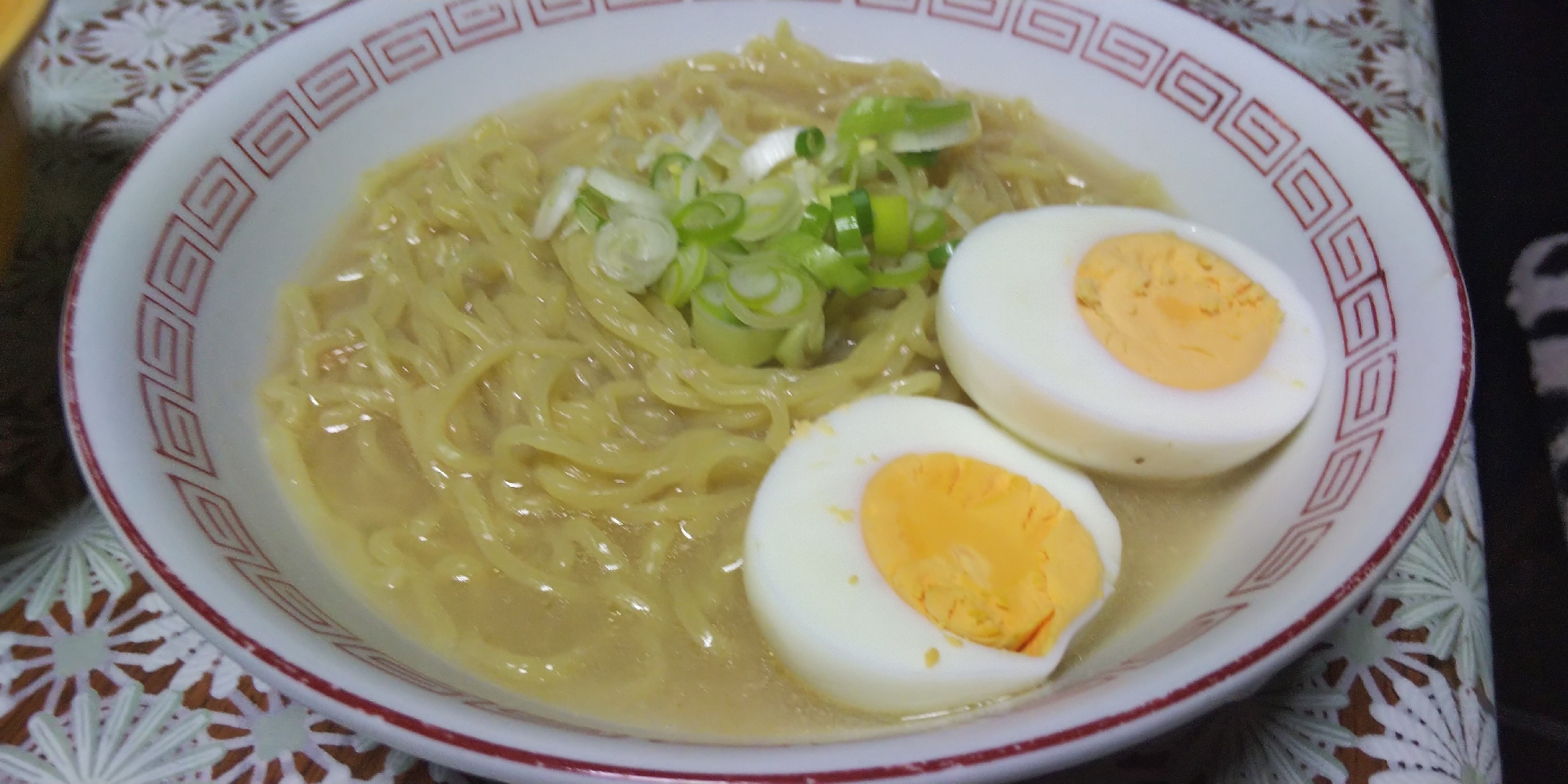 ピーナッツバター入り味噌ラーメンスープ