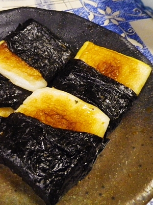 焼きハンペンのワサビ醤油海苔