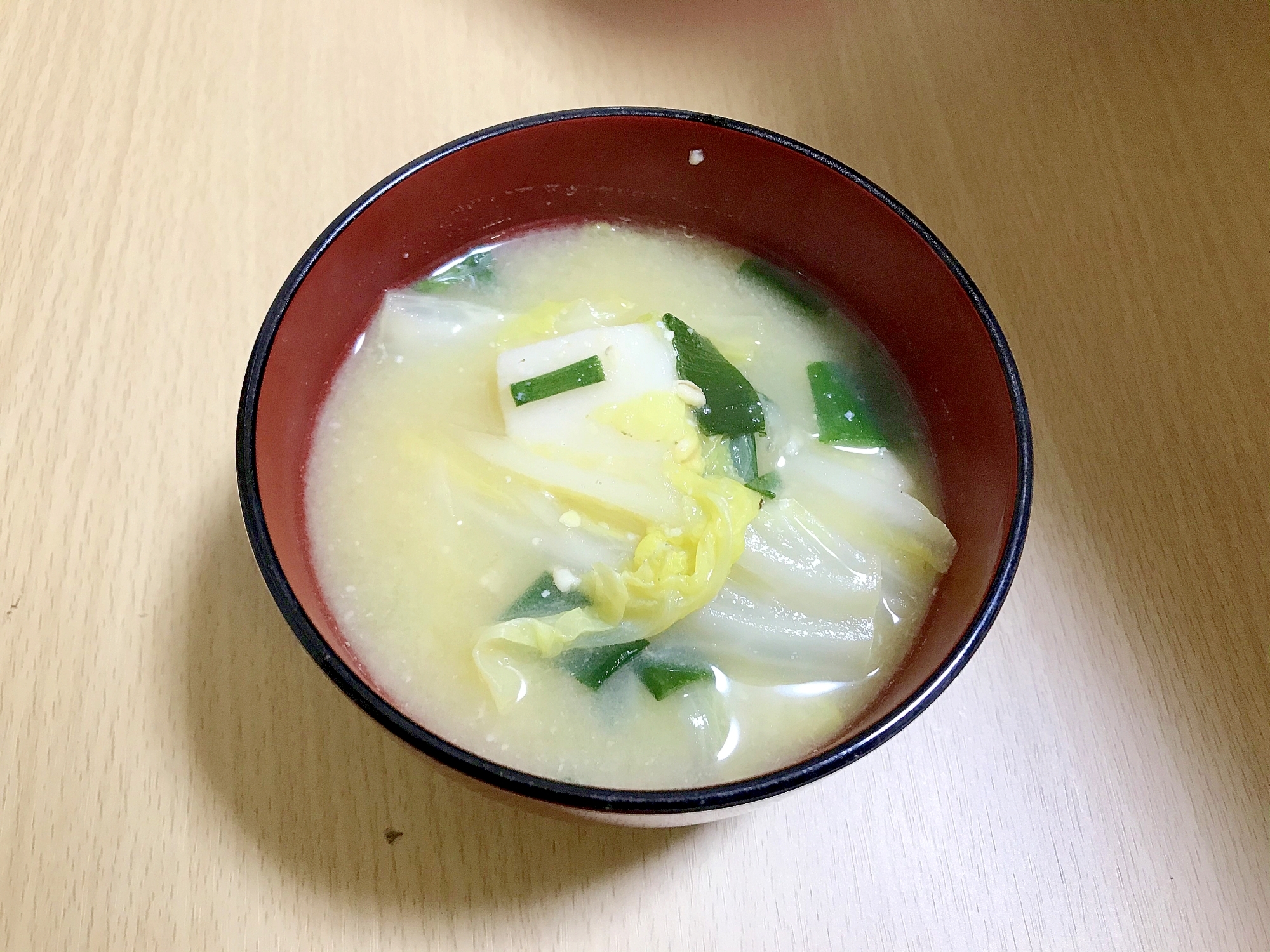 白菜とお餅の味噌汁