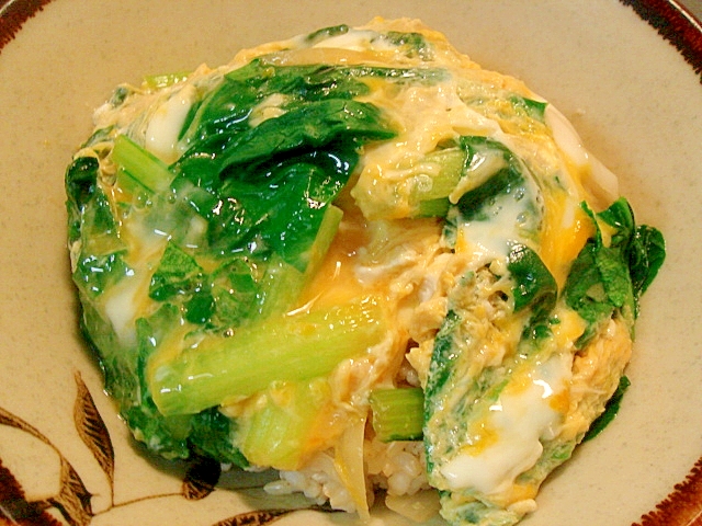 小松菜の卵とじ丼