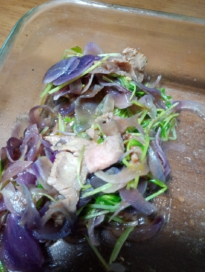 色鮮やかなサラダですね♪参考にさせていただきました！美味しかったですー