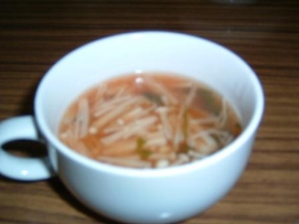 えのき茸の簡単トマトスープ