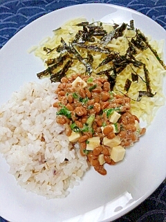 ダイエットに☆海苔チーズサラダ風納豆ご飯♪