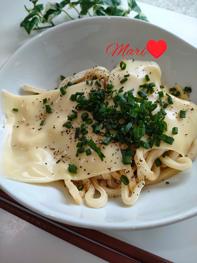 レンジで簡単！チーズうどん