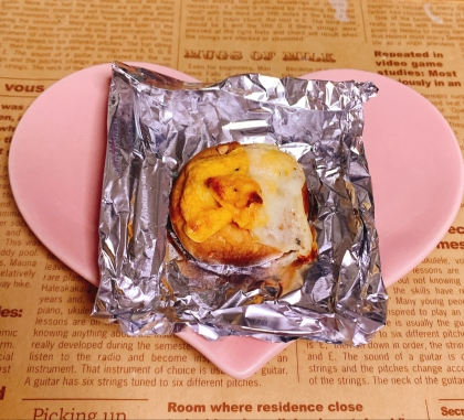 炒り卵とチーズのカナッペ