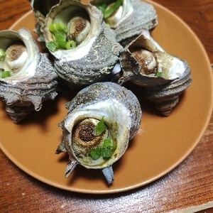 魚焼きグリルで7分♪サザエの壺焼き レシピ・作り方 by ウィンクするまめ - 楽天レシピ