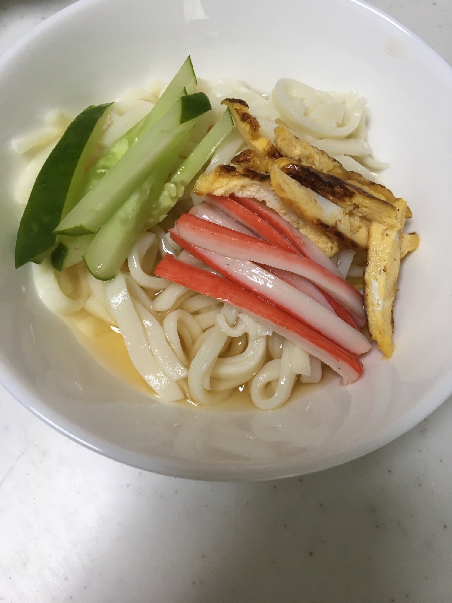 シンプル♪シンプル♪カニカマ入り冷やしうどん✨