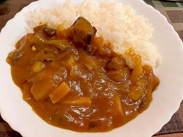 お肉も乳製品も使わないピュア・ベジタリアンカレー