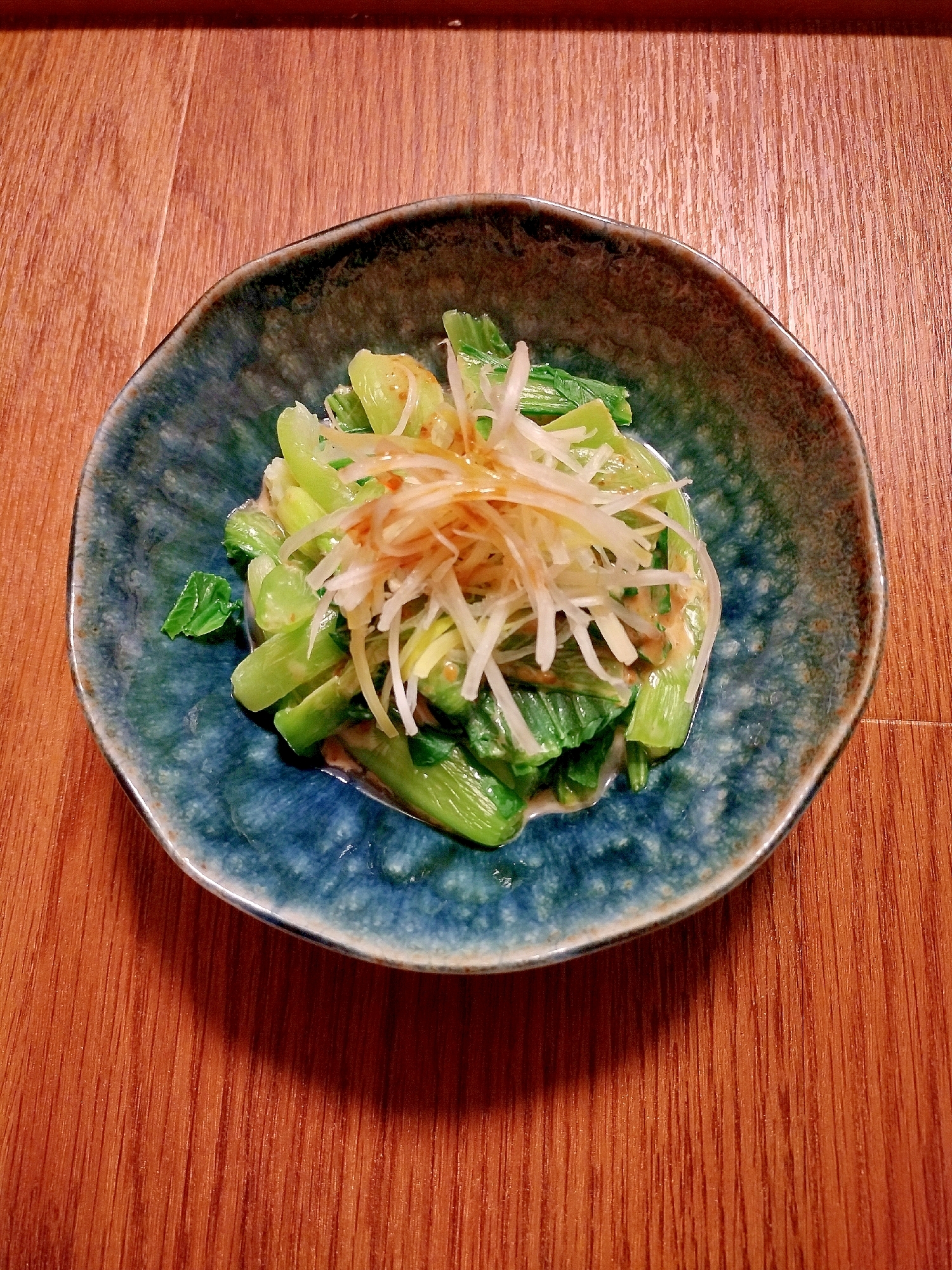 チンゲン菜と白髪ネギのゴマラー油和え