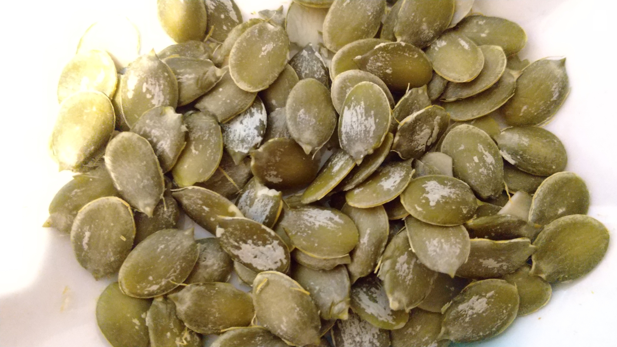 最速10秒!かぼちゃの種の剥き方