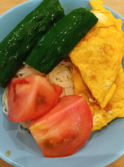 トマトつゆの豚しゃぶそうめん【和食・主食】